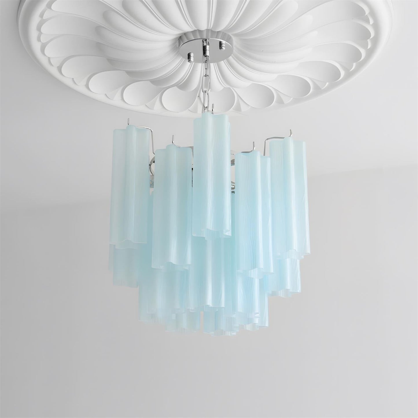 Élodie FrostTier Chandelier