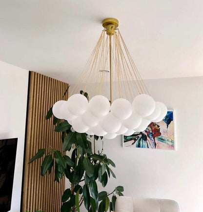Inès Minimalist Frosted Globe Chandelier