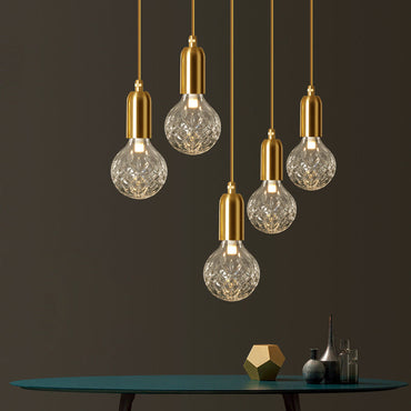 Camille Minimalistische Gold-Kristallglas-LED-Pendelleuchte mit gedrehtem Kabel