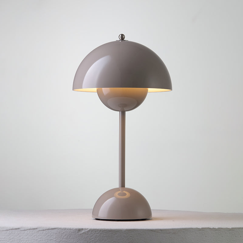 Élodie Wiederaufladbare LED-Tischleuchte mit Doppelkugeldesign