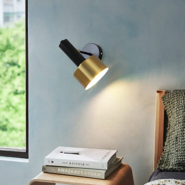 Colette Gold Schwarz Wandleuchte mit nordischem modernem Design
