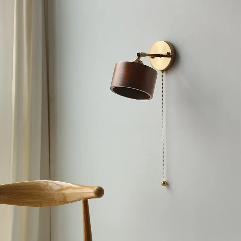 Marianne Wood Wandleuchte Zugschalter Modern