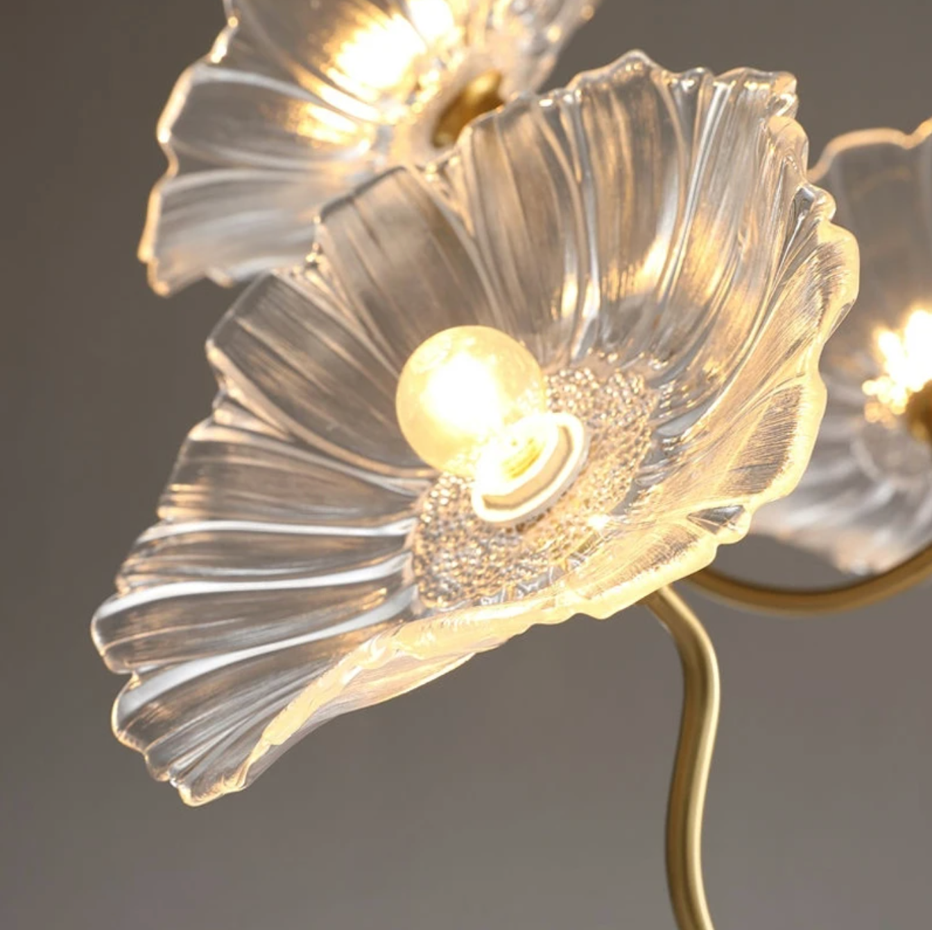 Amélie Glas Messing LED Kronleuchter Bloom Style Hängeleuchte