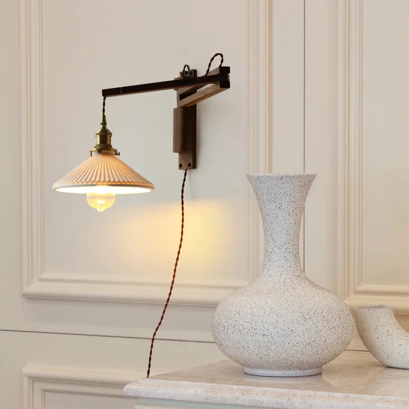 Aurélie Elmwood Verstellbare Arm LED-Wandleuchte