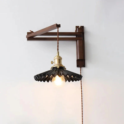 Aurélie Elmwood Verstellbare Arm LED-Wandleuchte