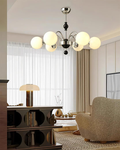 Margaux Chandelier, Opalglasschirme mit Holz- und Metallrahmen