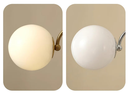 Margaux Chandelier, Opalglasschirme mit Holz- und Metallrahmen
