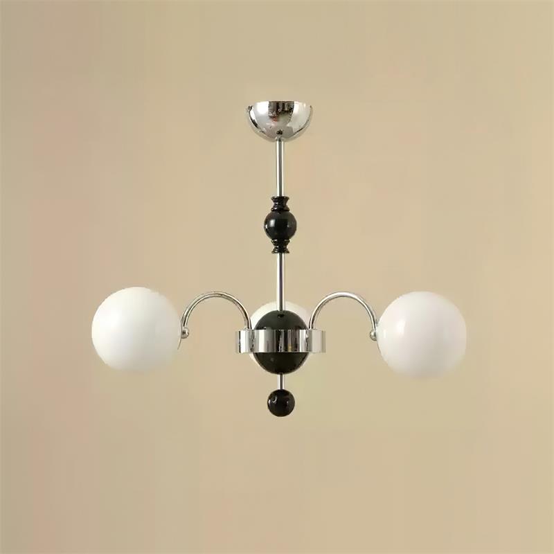 Margaux Chandelier, Opalglasschirme mit Holz- und Metallrahmen