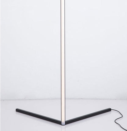 Camille Light Triad LED-Stehleuchte RGB Modernes Ambientelicht