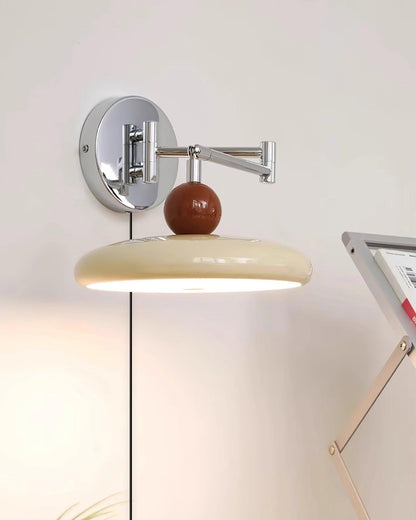 Élise Loa Plug-in Wandlampe Moderne Metall- und Acryl-LED-Beleuchtung