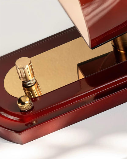 Wandleuchte Mathilde Lolita mit Kuppelschirm in Gold und Rot