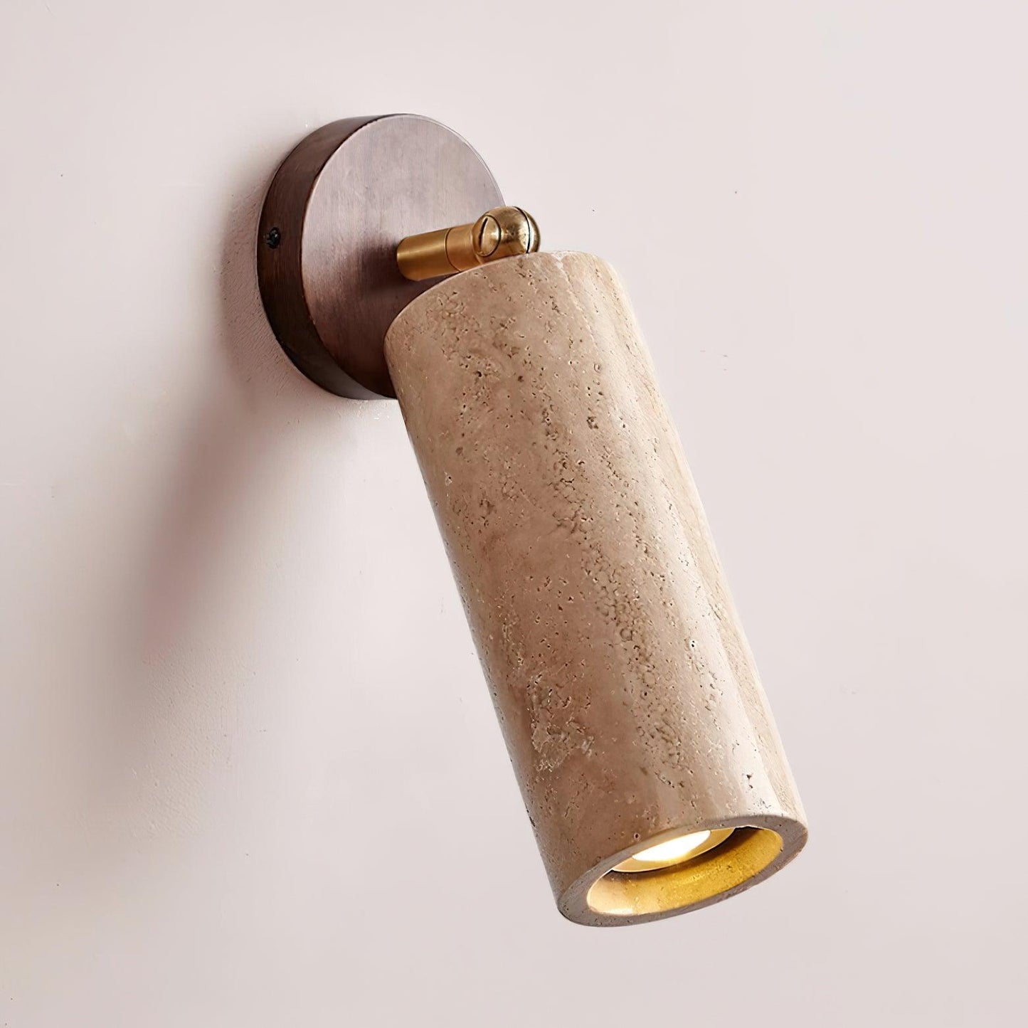 Solène Travertin-Wandleuchte mit Holzfuß und verstellbarem Metallarm
