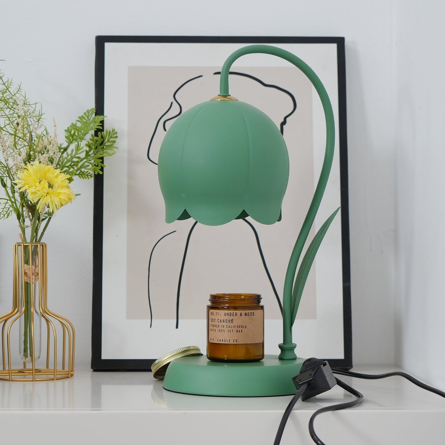 Elodie Lily Candle Warmer Lamp with Halogen Heat Design