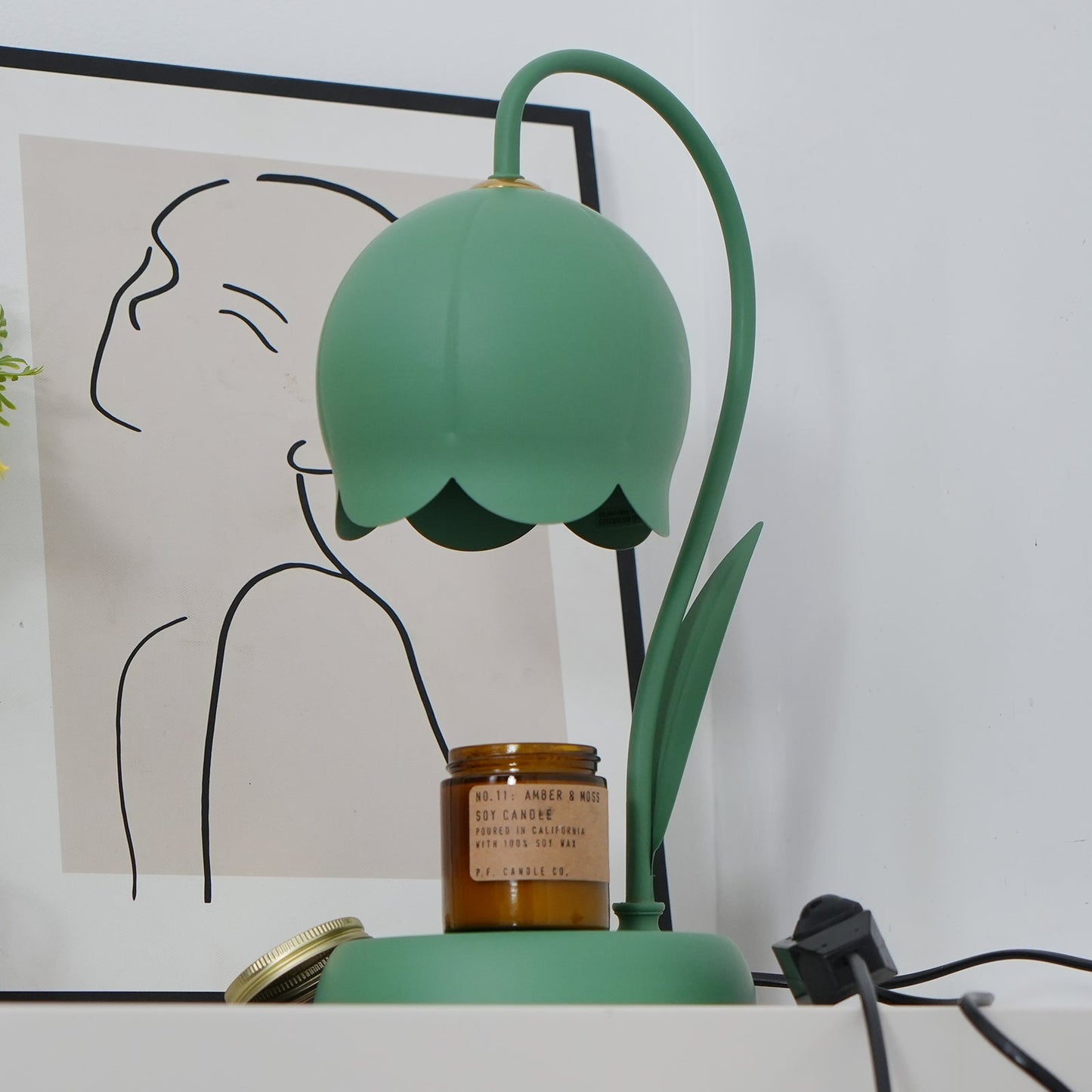 Elodie Lily Candle Warmer Lamp with Halogen Heat Design