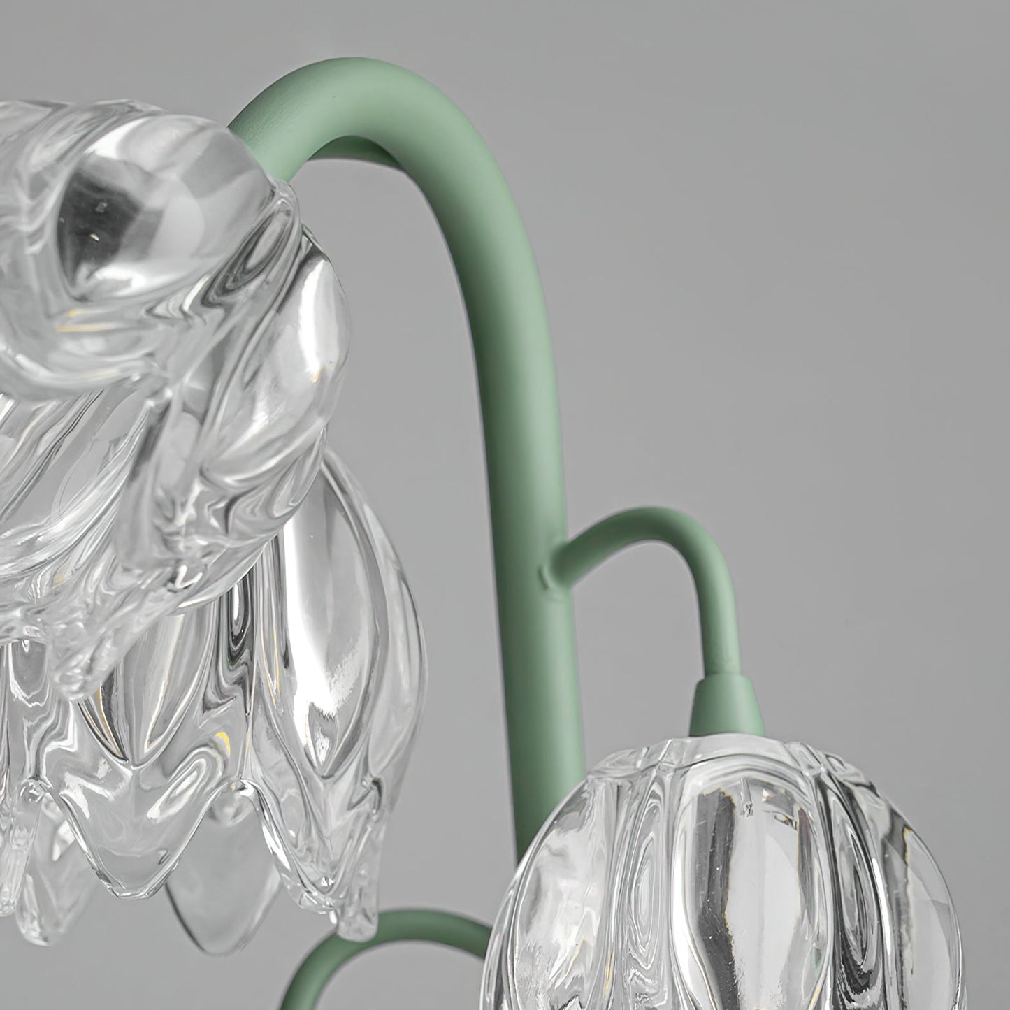 Aurélia Green Flower Table Lamp with Glass Petal Design