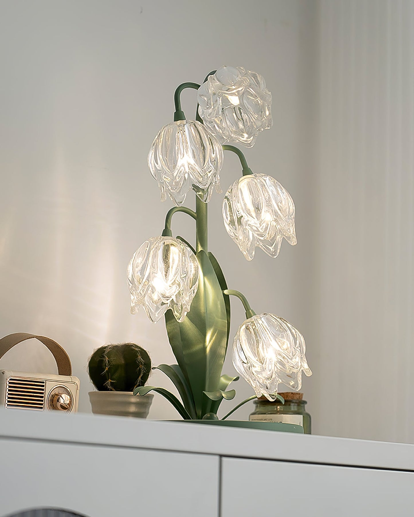 Aurélia Green Flower Table Lamp with Glass Petal Design