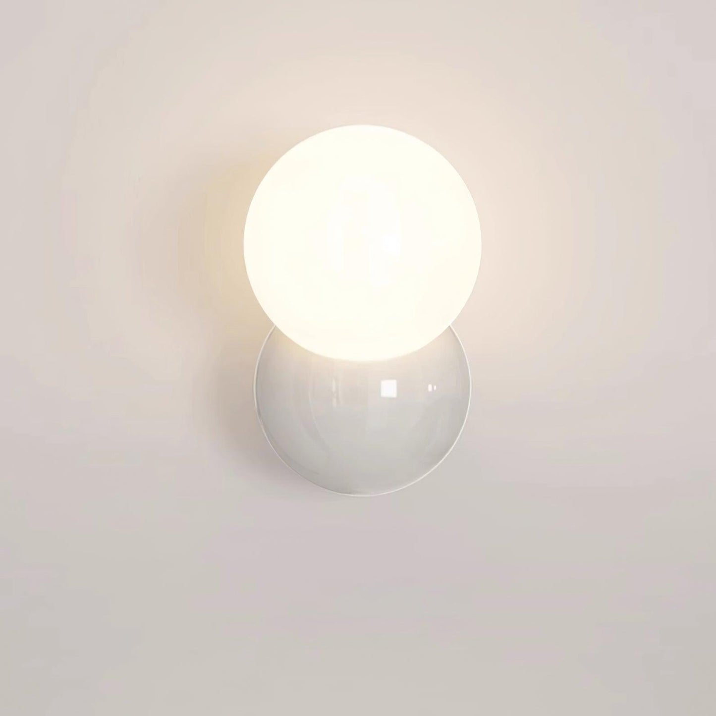 Lucien Orb Wandleuchte