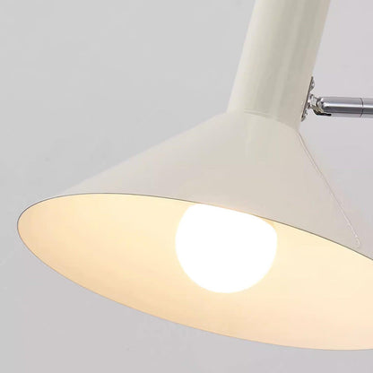 Céline Peak Steckdosenlampe mit verstellbarem Drehgelenk