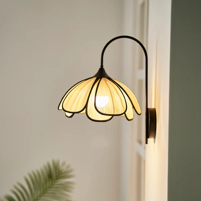 Élise Petal Bloom Wandleuchte Floral Faser Schirm Wandlampe