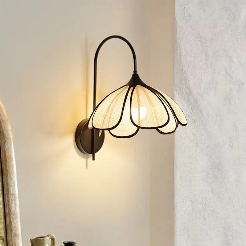 Élise Petal Bloom Wandleuchte Floral Faser Schirm Wandlampe