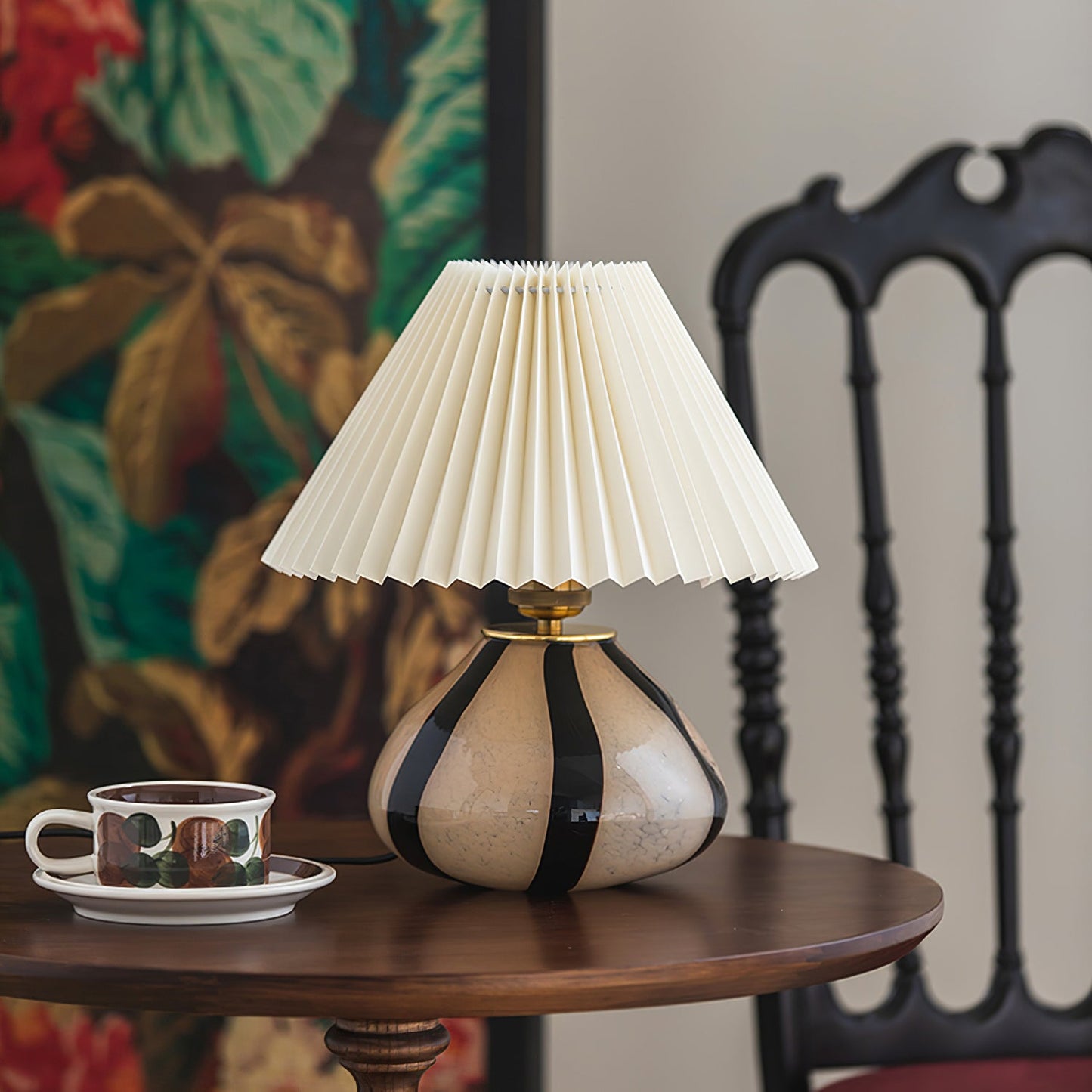 Élina Pleated Cavolo Table Lamp with Fabric and Glass Design