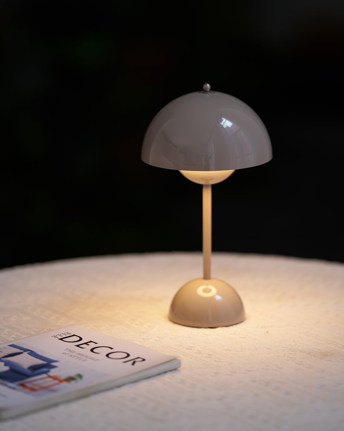 Élodie Wiederaufladbare LED-Tischleuchte mit Doppelkugeldesign