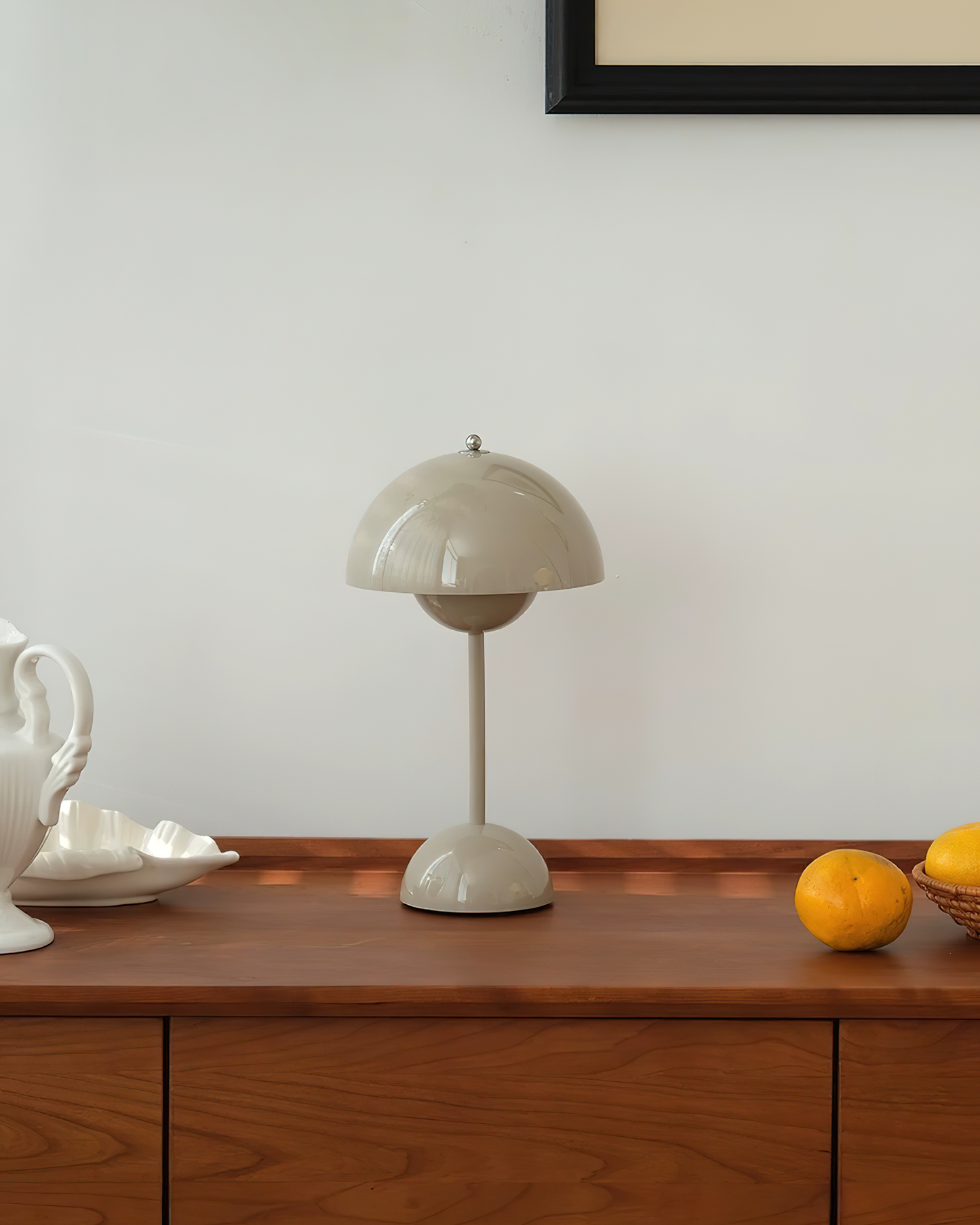 Élodie Wiederaufladbare LED-Tischleuchte mit Doppelkugeldesign