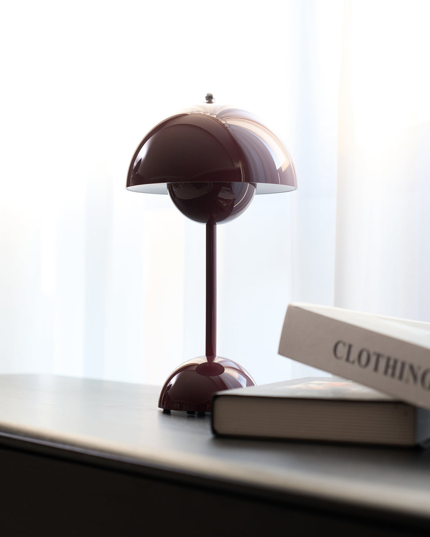 Élodie Wiederaufladbare LED-Tischleuchte mit Doppelkugeldesign