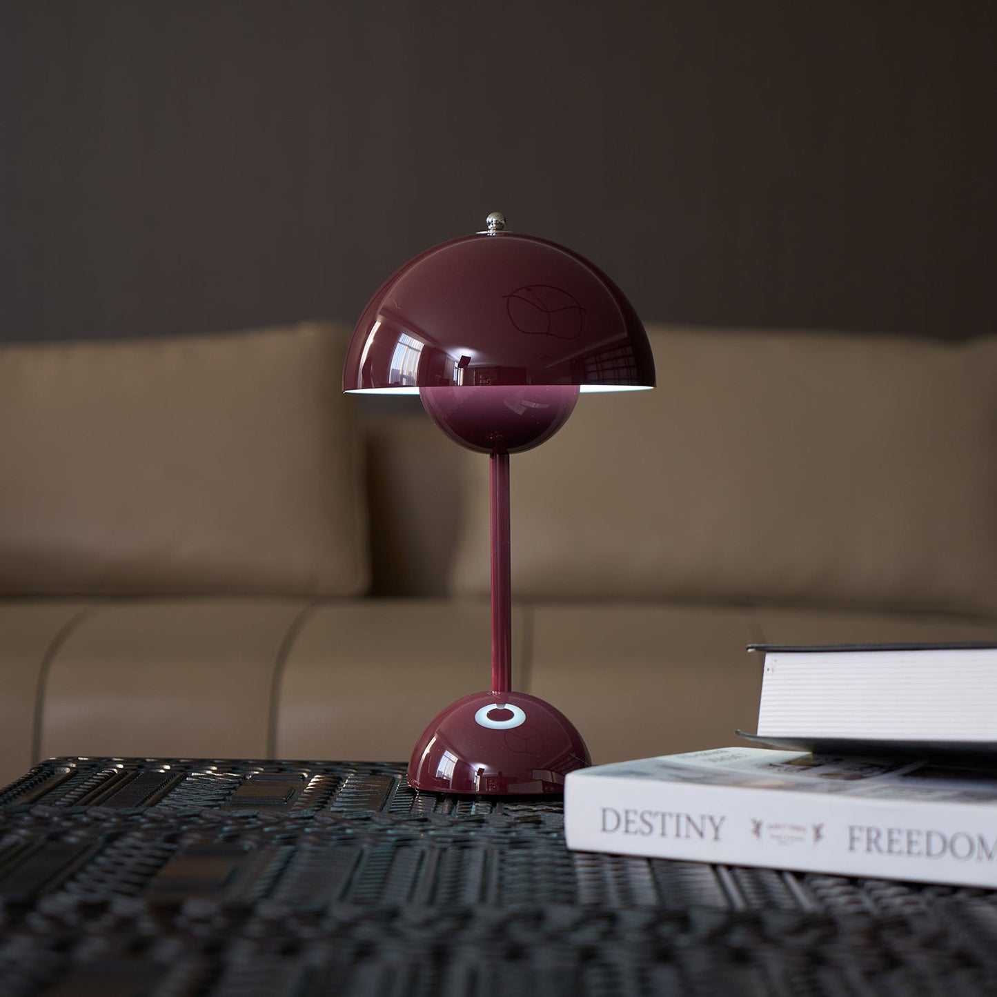 Élodie Wiederaufladbare LED-Tischleuchte mit Doppelkugeldesign