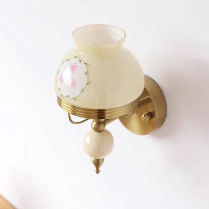 Amélie Retro Floral Wall Lamp with Glass Shade Design
