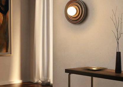 Colette Ripple Walnuss LED Wandleuchte