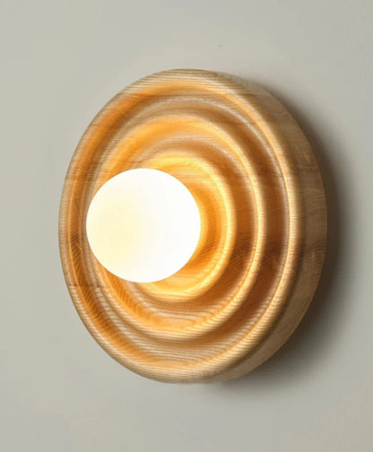 Colette Ripple Walnuss LED Wandleuchte