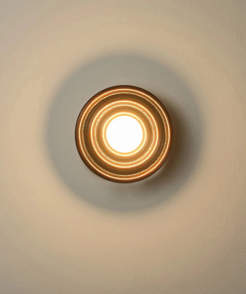 Colette Ripple Walnuss LED Wandleuchte