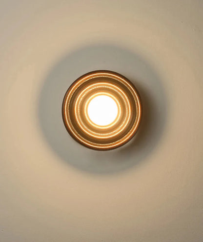 Colette Ripple Walnuss LED Wandleuchte