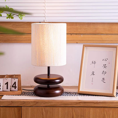 Camille Wooden River Rock Tischlampe mit Stoffschirm
