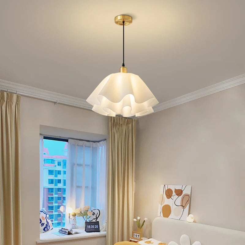 Sofia Nordic LED-Deckenleuchte aus weißem Milchglas