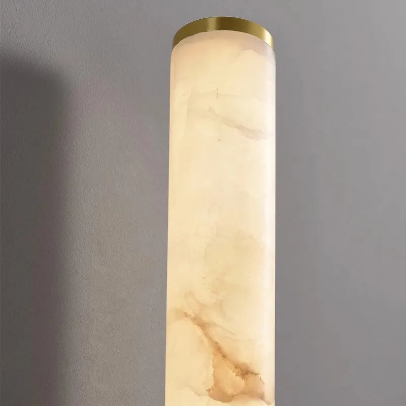 Camille Wandleuchte aus spanischem Marmor, Gold und Kupfer mit zylindrischem Schirm