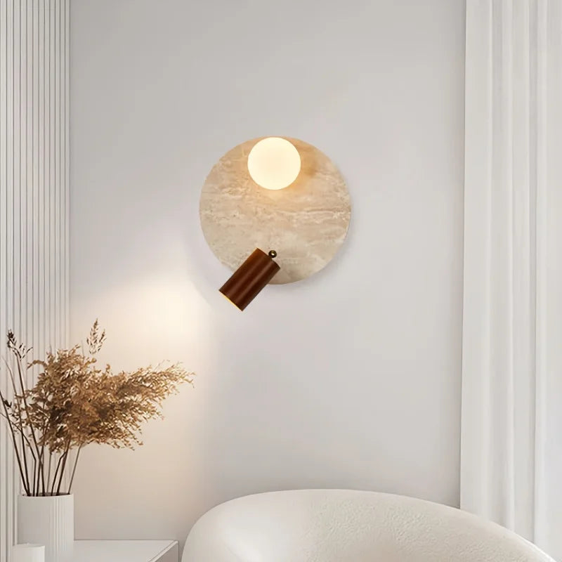 Sophie Gelb Travertin Holz LED Wandleuchte Wabi Sabi