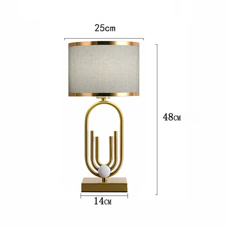 Orléans Moderne Gold Geometrische Tischleuchte