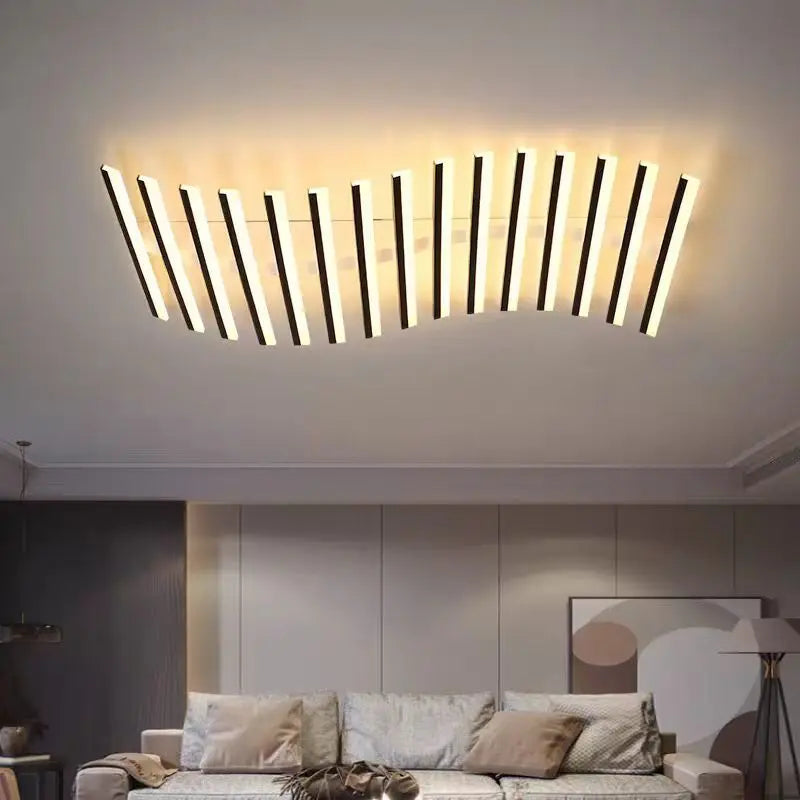 Élodie Minimalistische schwarze Linien-LED-Deckenleuchte, verstellbar