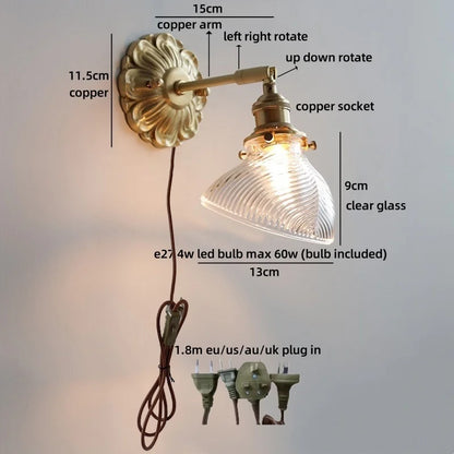 Isabelle Glasblume Messing Wandleuchte