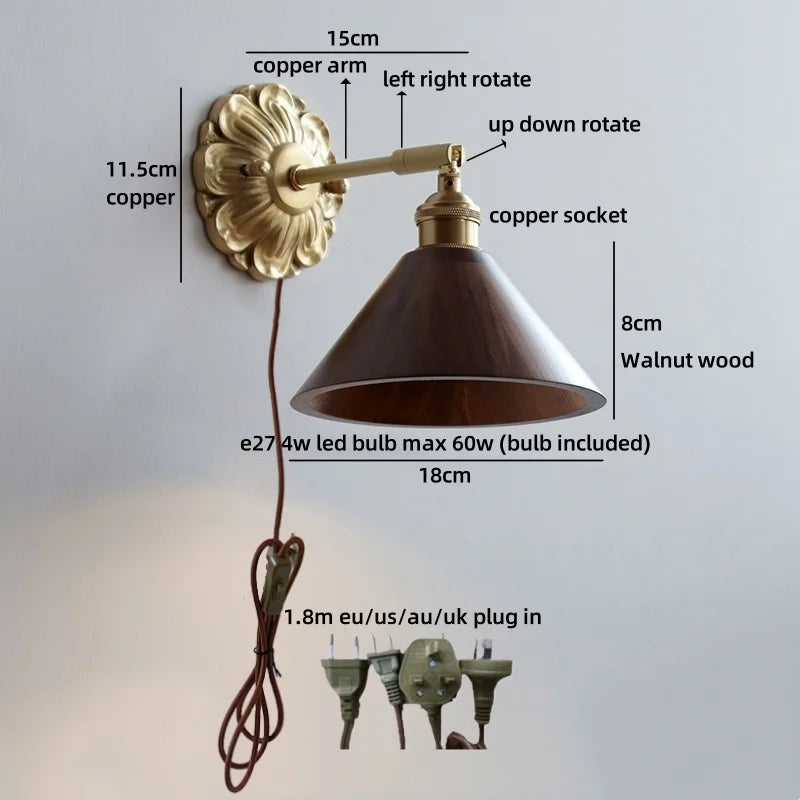 Isabelle Glasblume Messing Wandleuchte