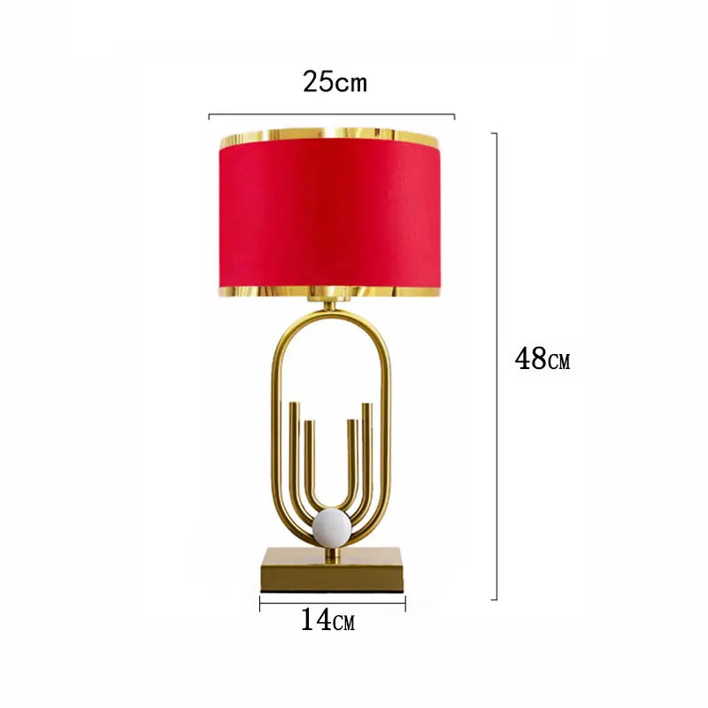 Orléans Moderne Gold Geometrische Tischleuchte