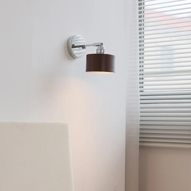 Clara Vintage Industrie-Eisen-LED-Wandlampe mit Zugschalter