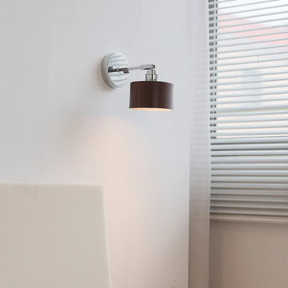 Clara Vintage Industrie-Eisen-LED-Wandlampe mit Zugschalter