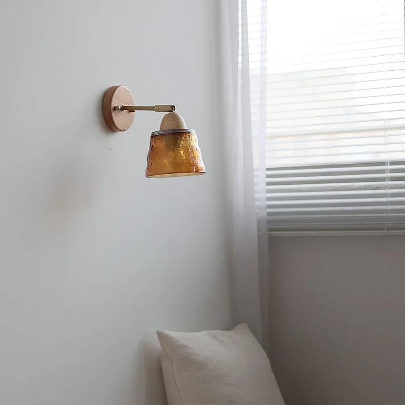 Lucienne Bernsteinglas Holz Wandleuchte