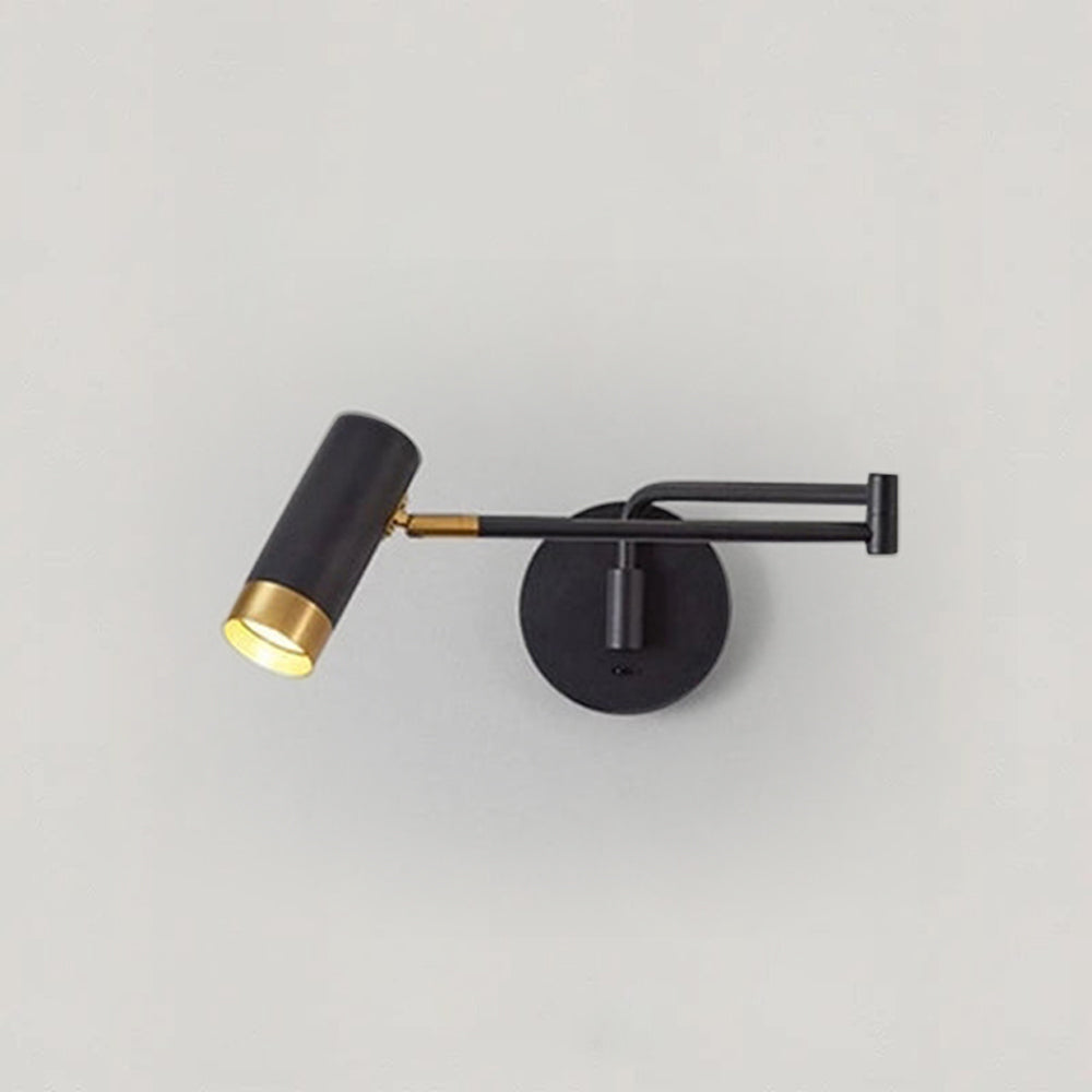 Verstellbare Victoire Wandleuchte mit modernem Metalldesign