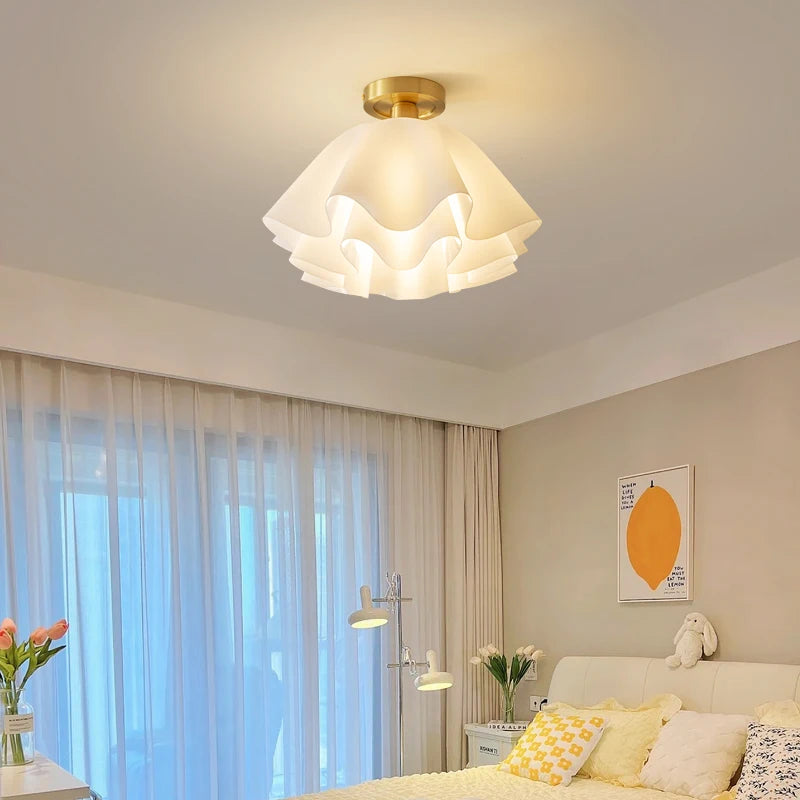 Sofia Nordic LED-Deckenleuchte aus weißem Milchglas
