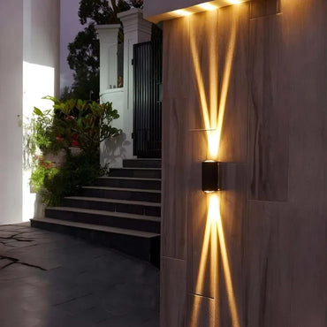 Camille Radiant Beam Aluminium-LED-Wandleuchte