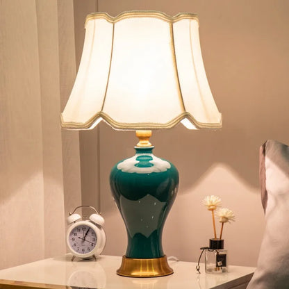 Adeline Retro Keramik-Stofftischlampe